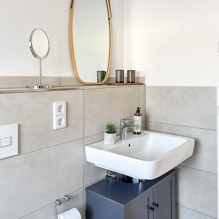 Soulscape Citylight - Loft - Komplett Saniert, 2 Schlazimmer, Modern, Zentrumsnah, Gratis Wifi Apartment *